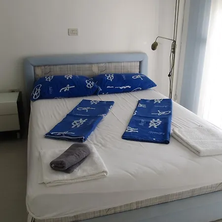 Apartment Flach *
